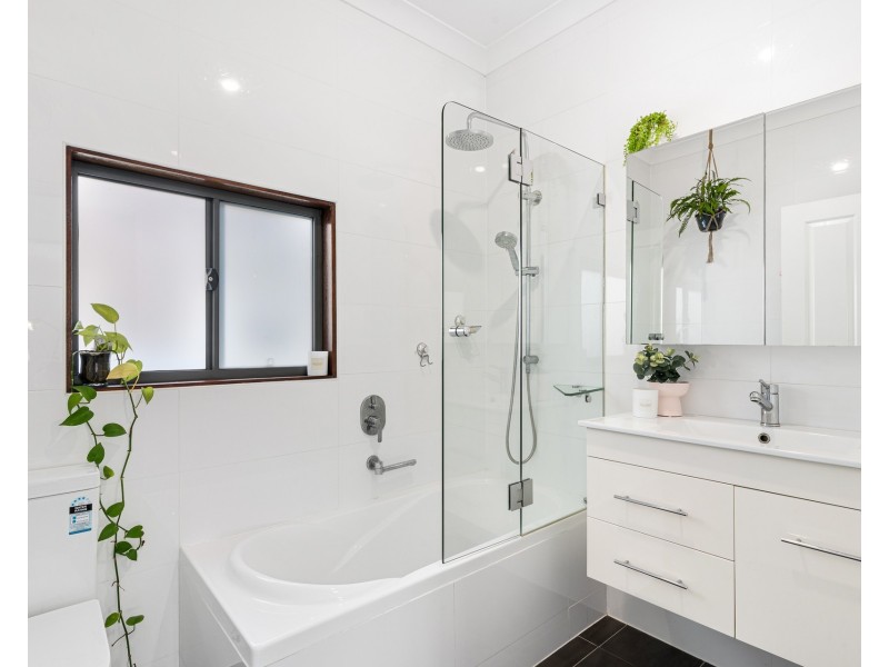 4 Georges River Road, Oyster Bay NSW 2225