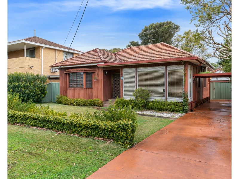 8 Heather Street, Caringbah South NSW 2229