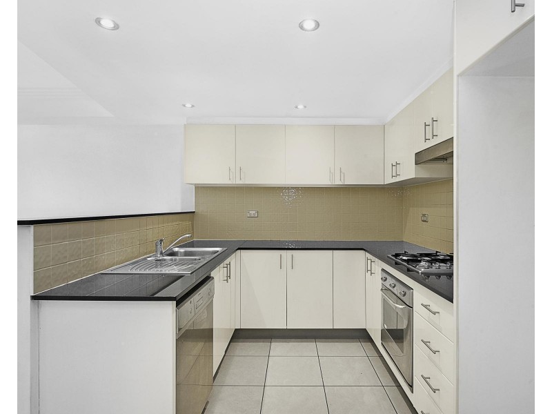 4/8-12 Wandella Road, Miranda NSW 2228