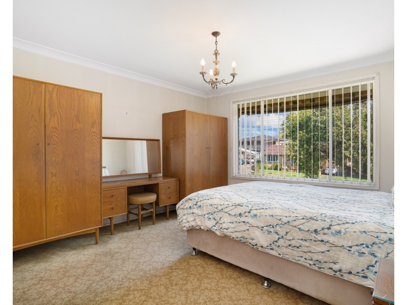 18 David Place, Peakhurst NSW 2210