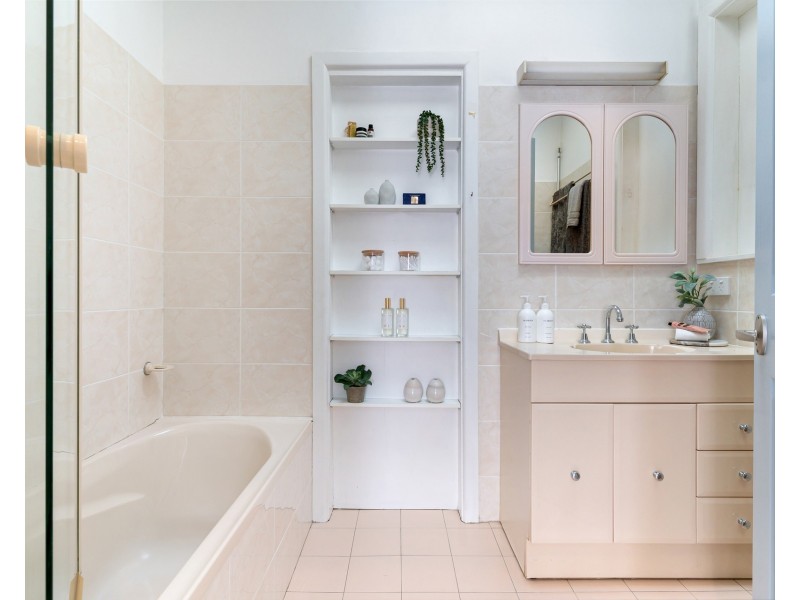 29 Kirrawee Avenue, Kirrawee NSW 2232