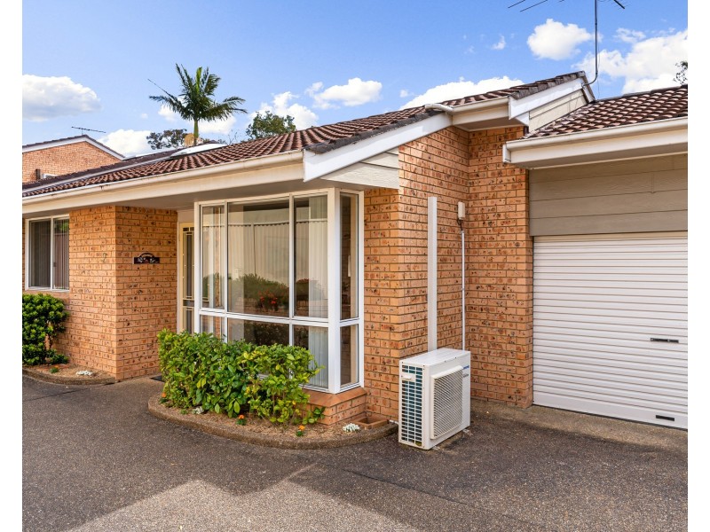 2/7 Dernancourt Avenue, Engadine NSW 2233