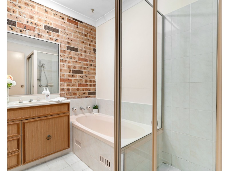 2/7 Dernancourt Avenue, Engadine NSW 2233