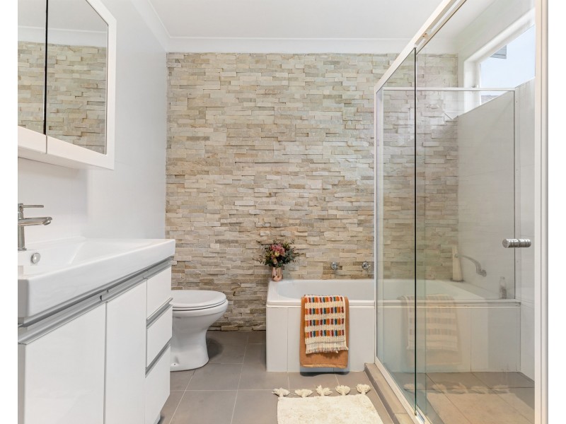 17 Taronga Parade, Caringbah NSW 2229