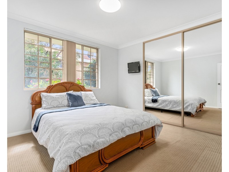 2/93 Port Hacking Road, Sylvania NSW 2224