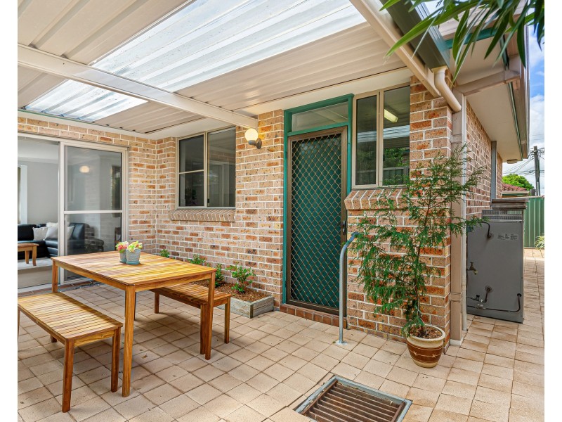 2/93 Port Hacking Road, Sylvania NSW 2224