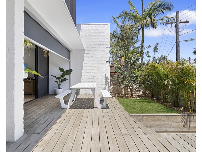 2/2 Yuruga Avenue, Caringbah South NSW 2229