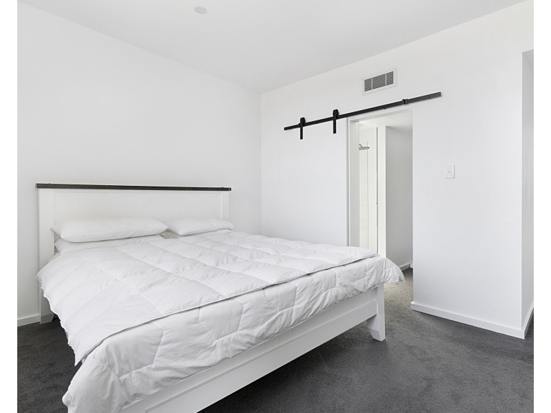 2/2 Yuruga Avenue, Caringbah South NSW 2229