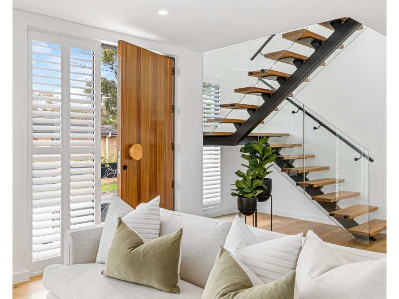 5 Buangi Place, Gymea Bay NSW 2227