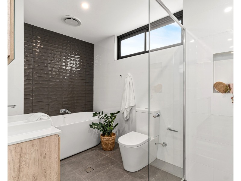B4-02/284-286 Taren Point Road, Caringbah NSW 2229