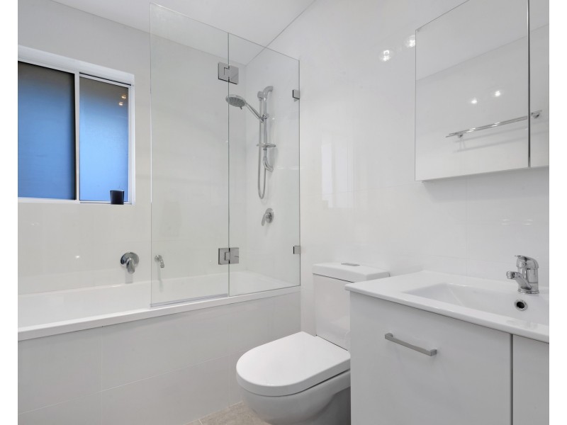 6 Nyngan Place, Miranda NSW 2228