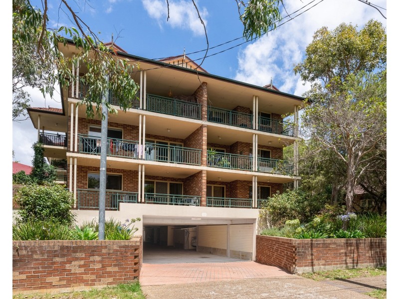 1/124-126 Flora Street, Sutherland NSW 2232