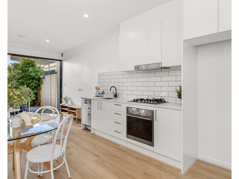 4/10 Durbar Avenue, Kirrawee NSW 2232