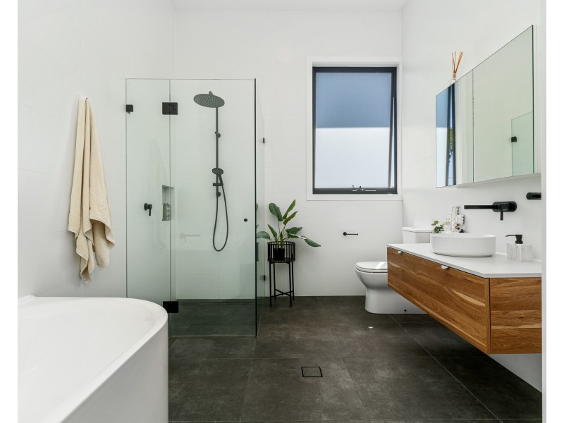 58 Bunarba Road, Gymea Bay NSW 2227