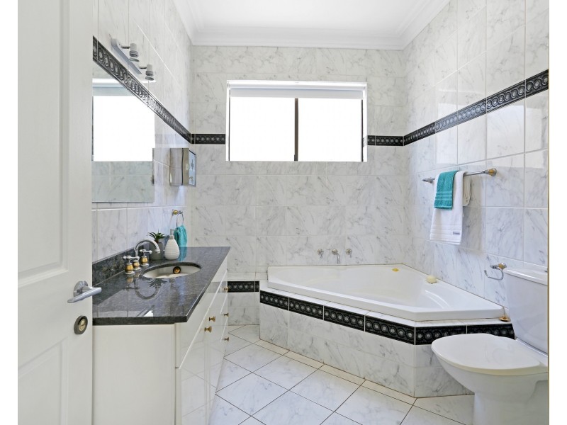 9 Hazel Place, Burraneer NSW 2230