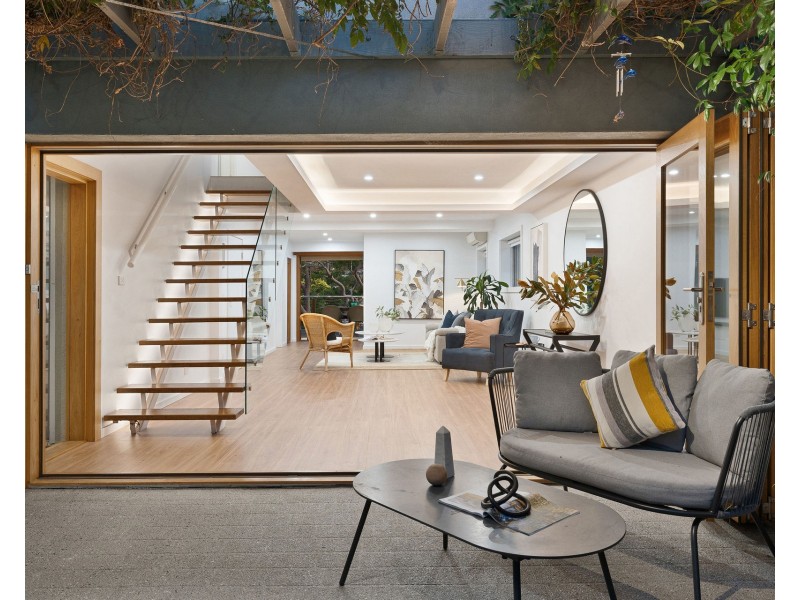 10 Loves Avenue, Oyster Bay NSW 2225