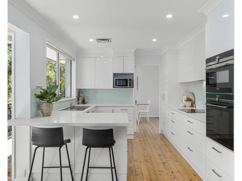 6 Surrey Place, Kareela NSW 2232