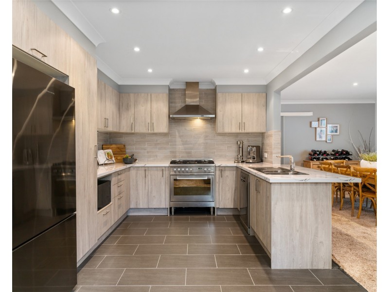 18 Beachcomber Avenue, Bundeena NSW 2230