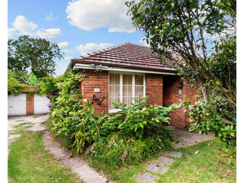 11 Karoola Crescent, Caringbah NSW 2229