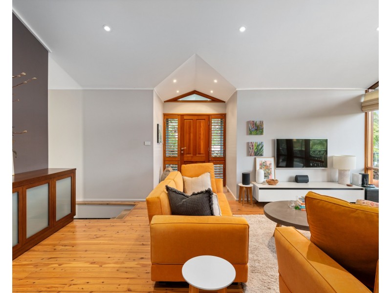 6 Farrer Place, Oyster Bay NSW 2225