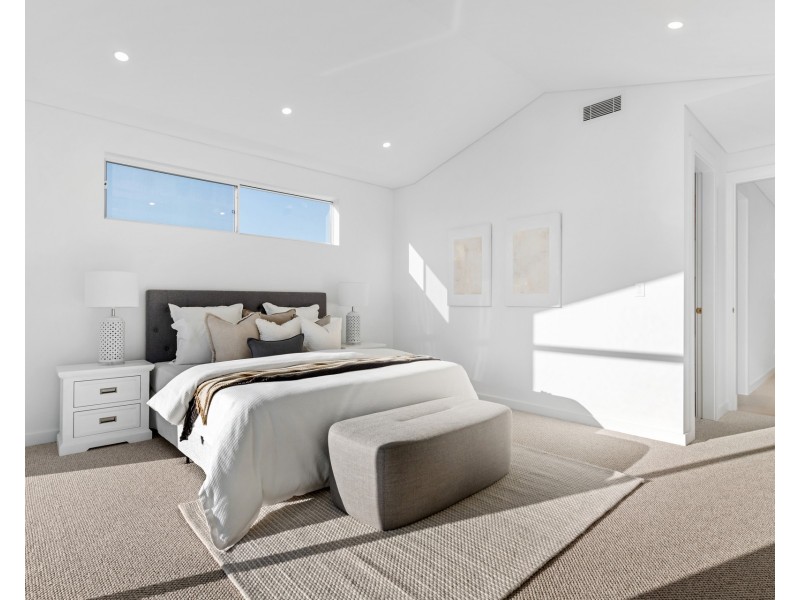 213b Oak Road, Kirrawee NSW 2232