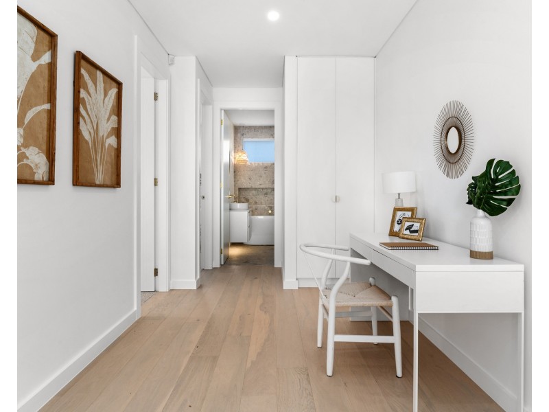 213b Oak Road, Kirrawee NSW 2232