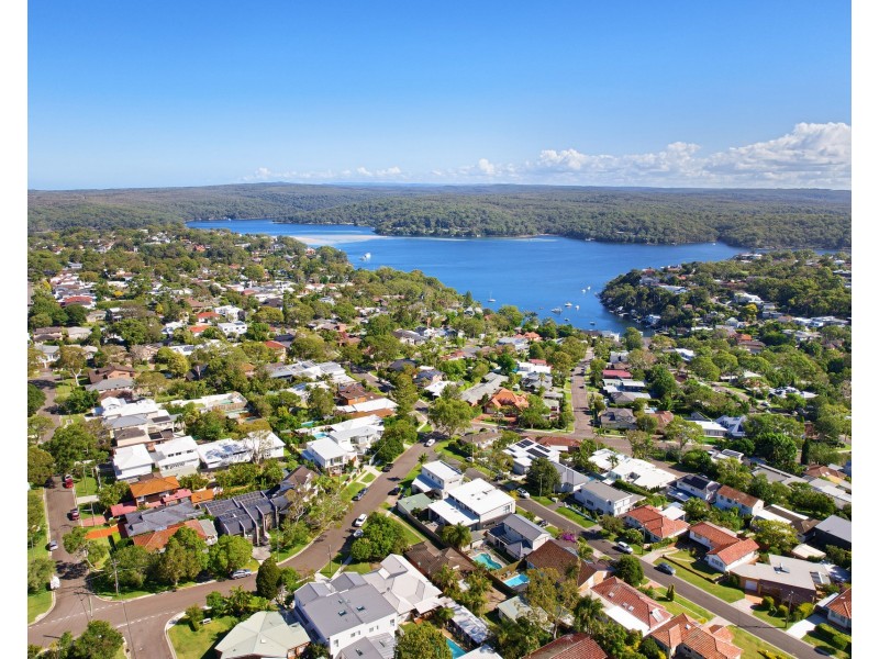 8 Crescent Road, Caringbah South NSW 2229