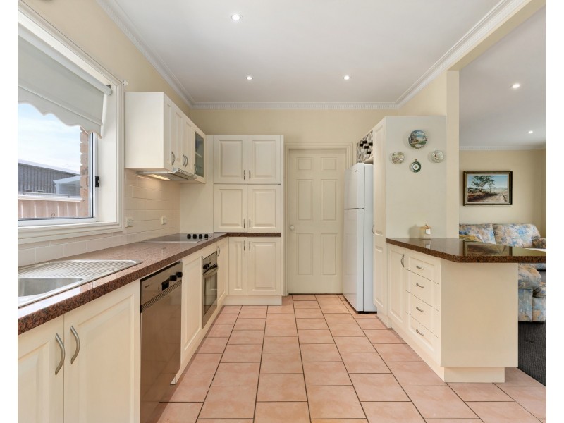 1B Barraran Street, Gymea Bay NSW 2227