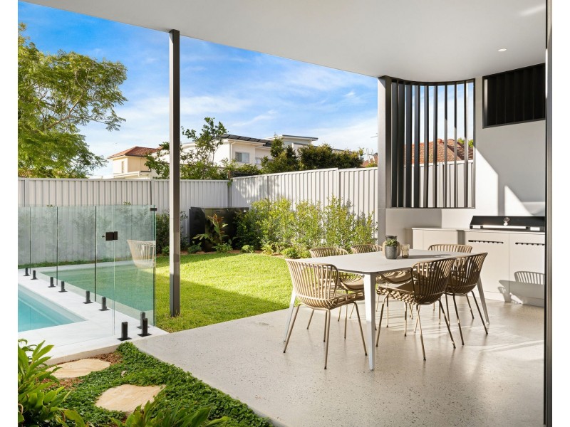 9A Crescent Road, Caringbah South NSW 2229