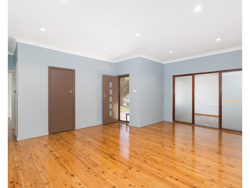 33 Kareena Road, Miranda NSW 2228