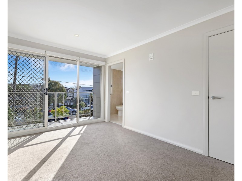 1/40-42 Durbar Avenue, Kirrawee NSW 2232