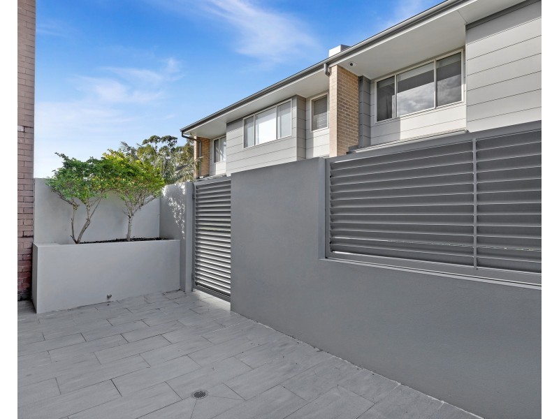 1/40-42 Durbar Avenue, Kirrawee NSW 2232