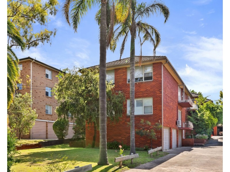 2/9 Kiora Road, Miranda NSW 2228