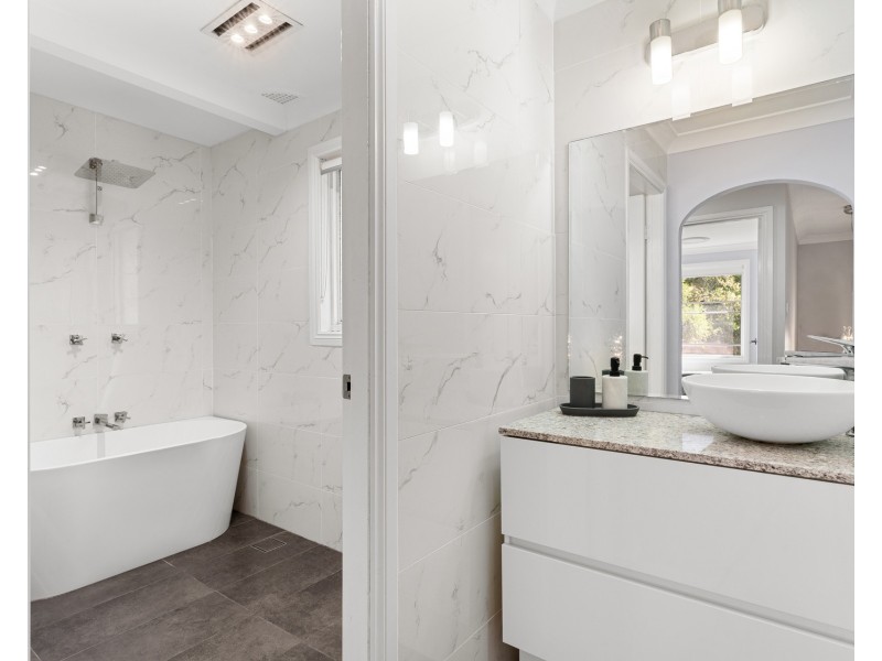 2 Glenhaven Place, Oyster Bay NSW 2225