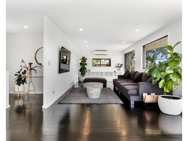 22 Tulong Place, Kirrawee NSW 2232