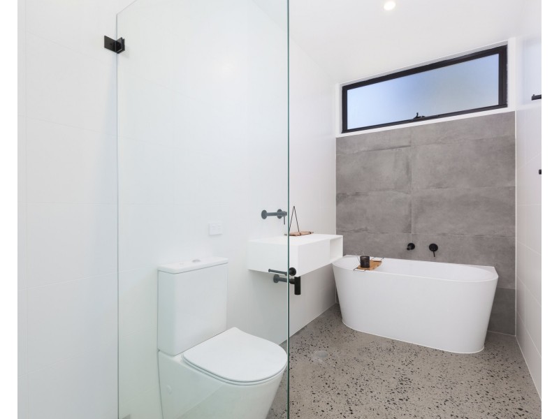 2/23 Como Road, Oyster Bay NSW 2225