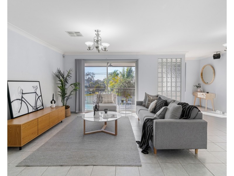 2 Jonathan Place, Miranda NSW 2228