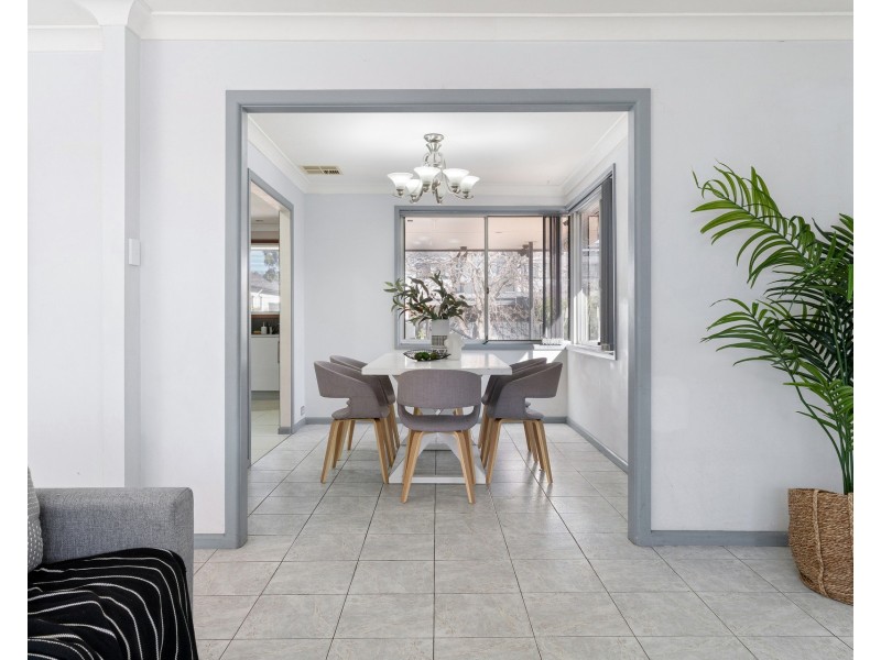 2 Jonathan Place, Miranda NSW 2228