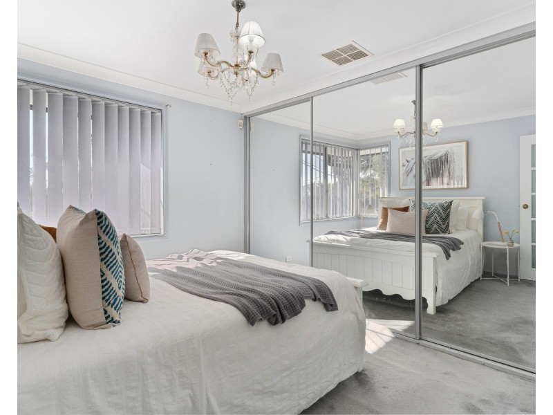 2 Jonathan Place, Miranda NSW 2228