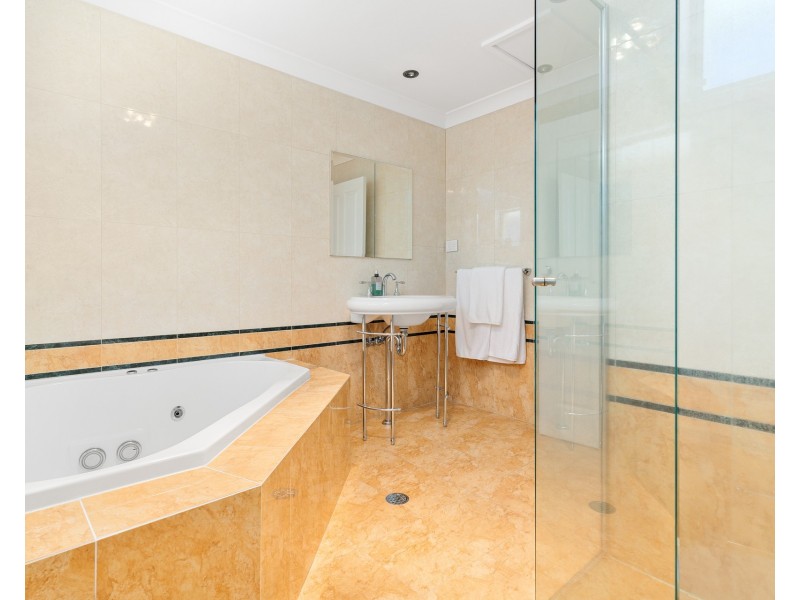 16 Blue Gum Avenue, Gymea Bay NSW 2227