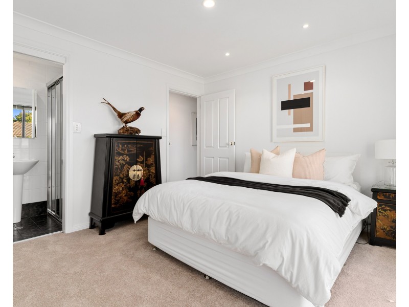 16 Blue Gum Avenue, Gymea Bay NSW 2227