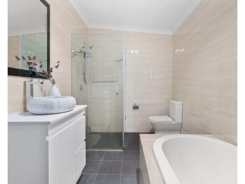 4 Kanoona Street, Caringbah South NSW 2229