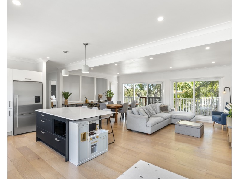 4 John Forrest Avenue, Sutherland NSW 2232