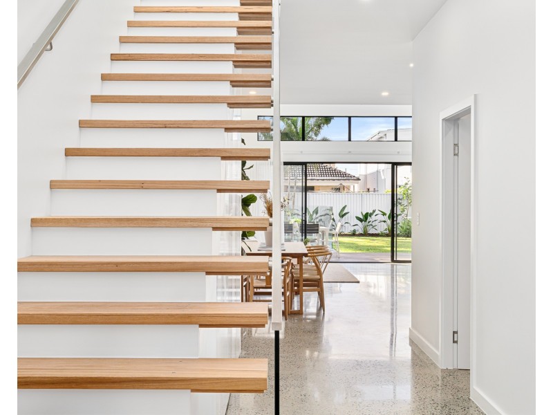 34b Crammond Boulevard, Caringbah NSW 2229