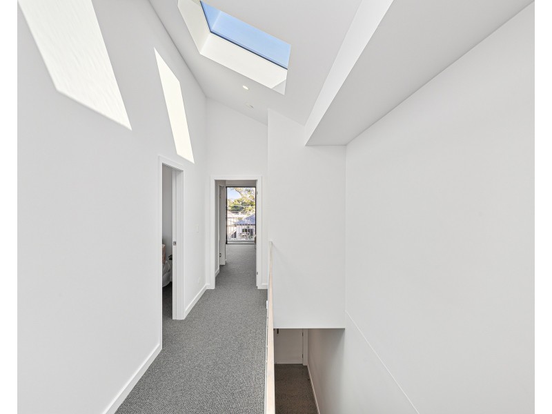 34b Crammond Boulevard, Caringbah NSW 2229