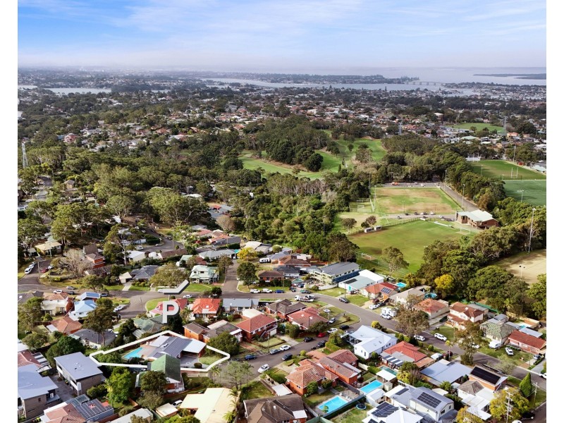 5 Chakola Place, Kirrawee NSW 2232