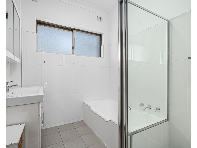 44 Leonay Street, Sutherland NSW 2232