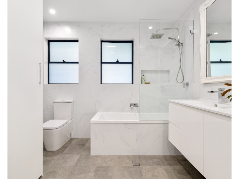 11 Cobargo Road, Gymea Bay NSW 2227