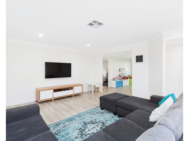 63 Thomas Mitchell Drive, Barden Ridge NSW 2234