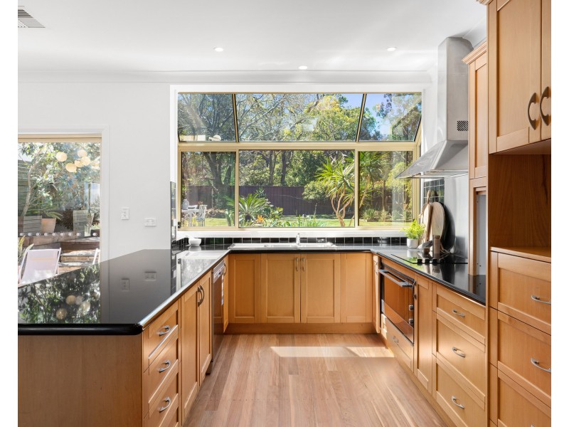 8 Tiranna Place, Oyster Bay NSW 2225